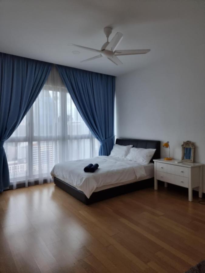 Wonderful Blue City View @Regalia Residence Kuala Lumpur Exterior photo