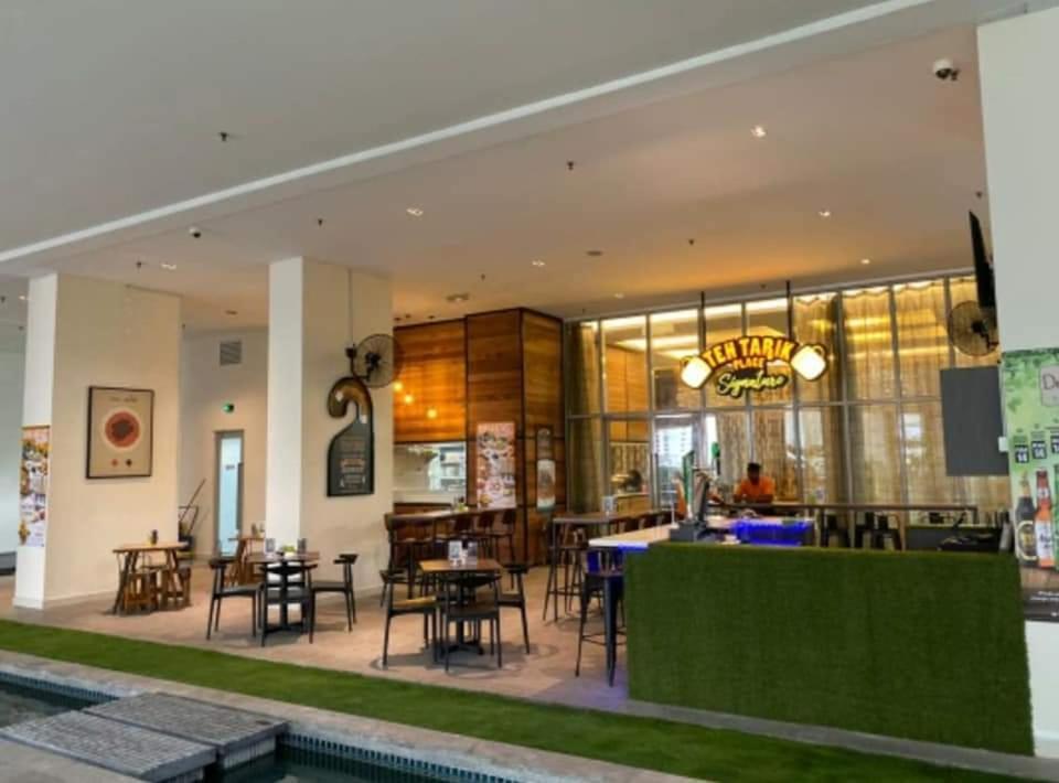 Wonderful Blue City View @Regalia Residence Kuala Lumpur Exterior photo