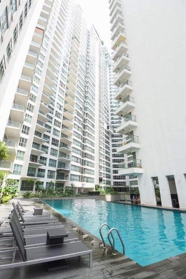 Wonderful Blue City View @Regalia Residence Kuala Lumpur Exterior photo
