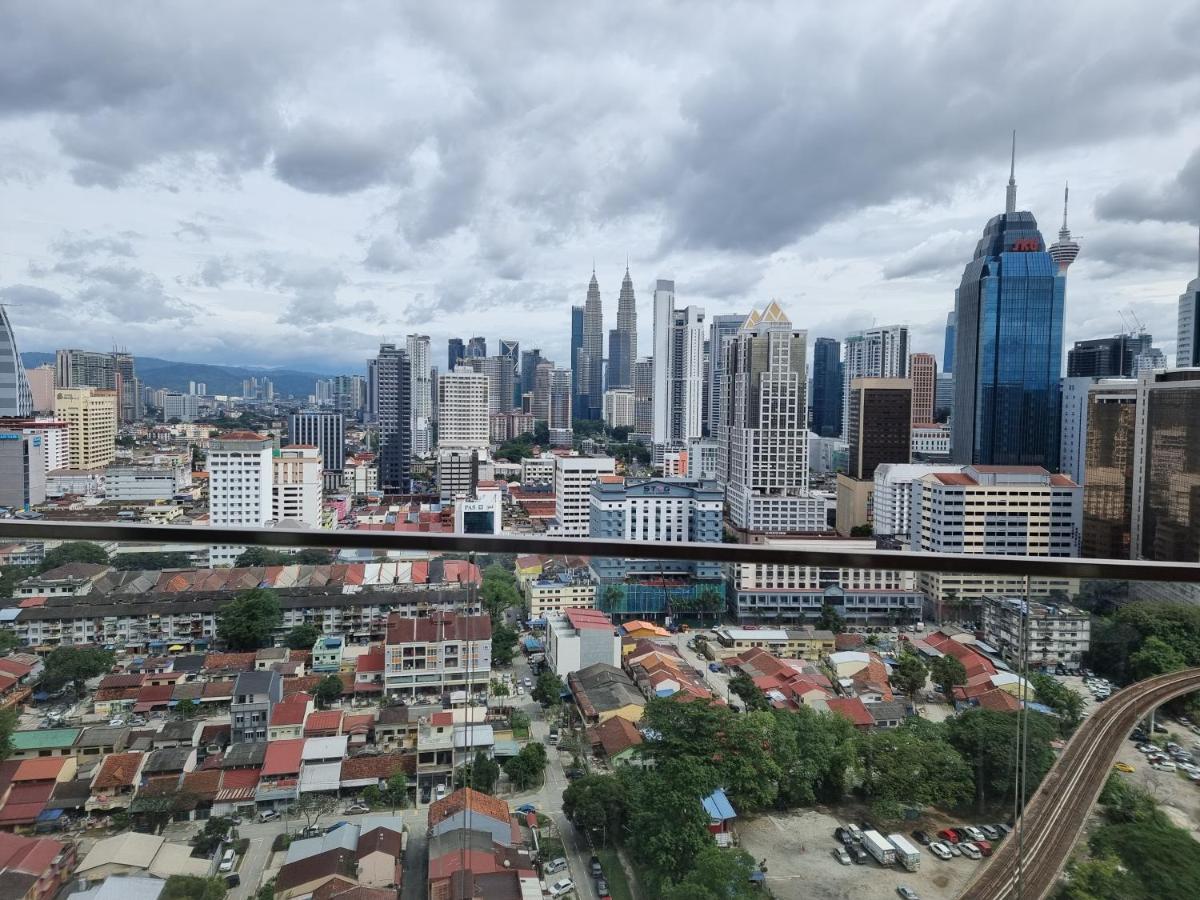 Wonderful Blue City View @Regalia Residence Kuala Lumpur Exterior photo
